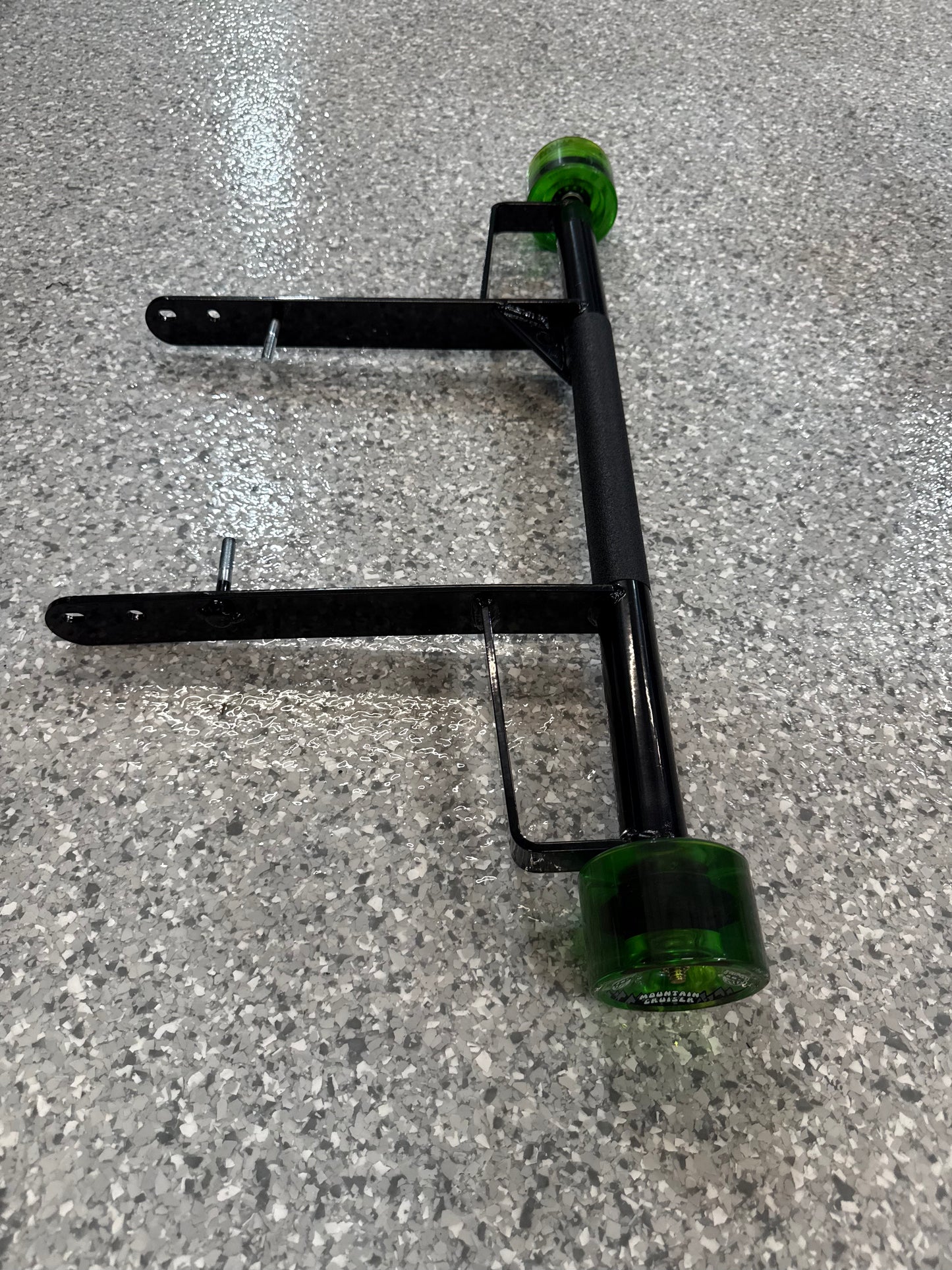 Raptor 700 grab bar with wheels