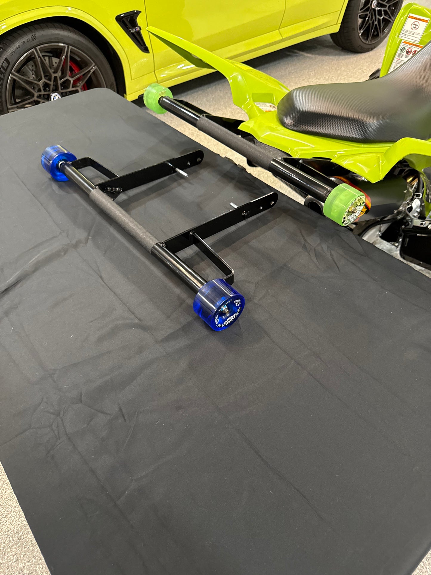 Raptor 700 grab bar with wheels