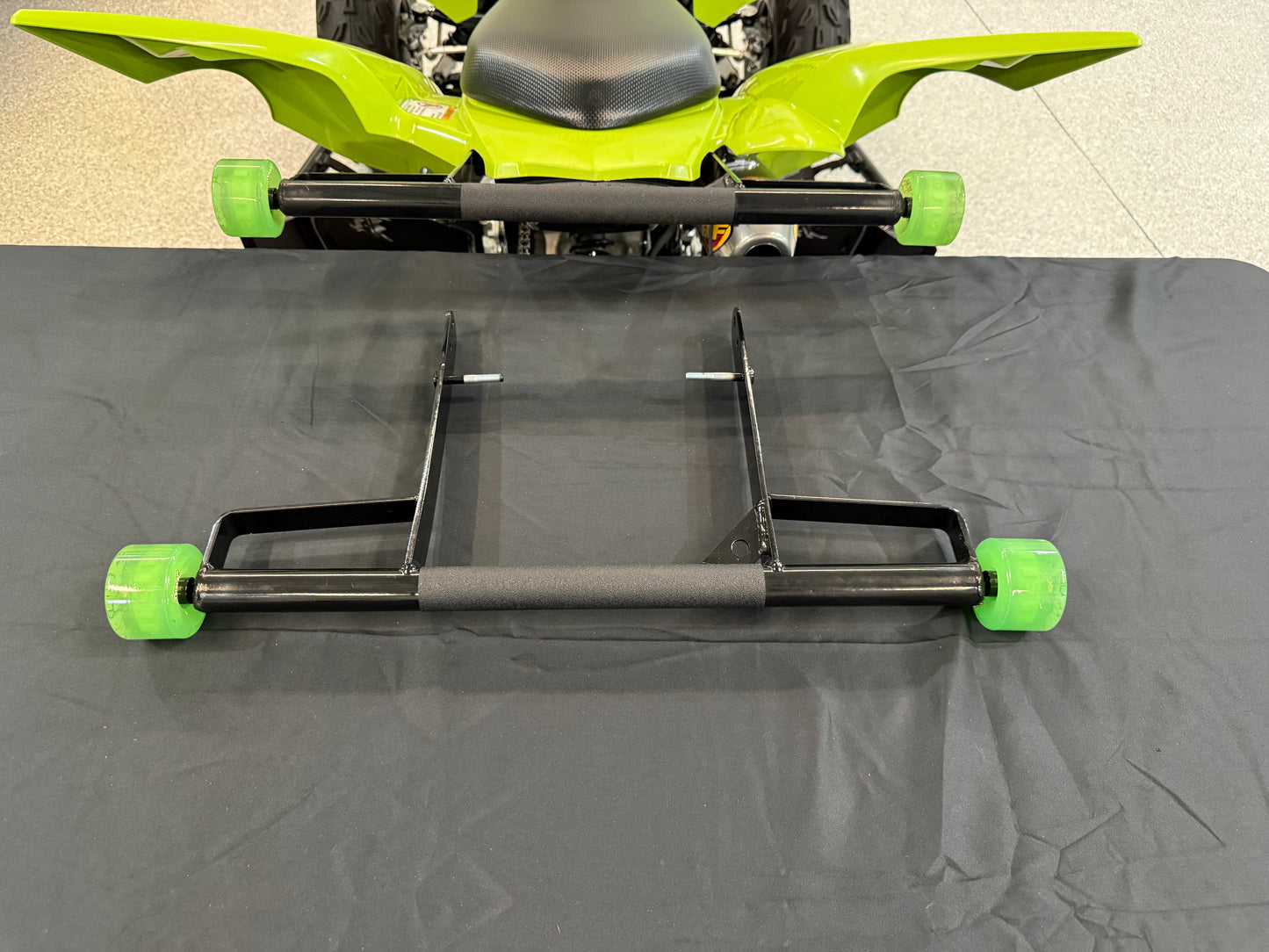 Raptor 700 grab bar with wheels