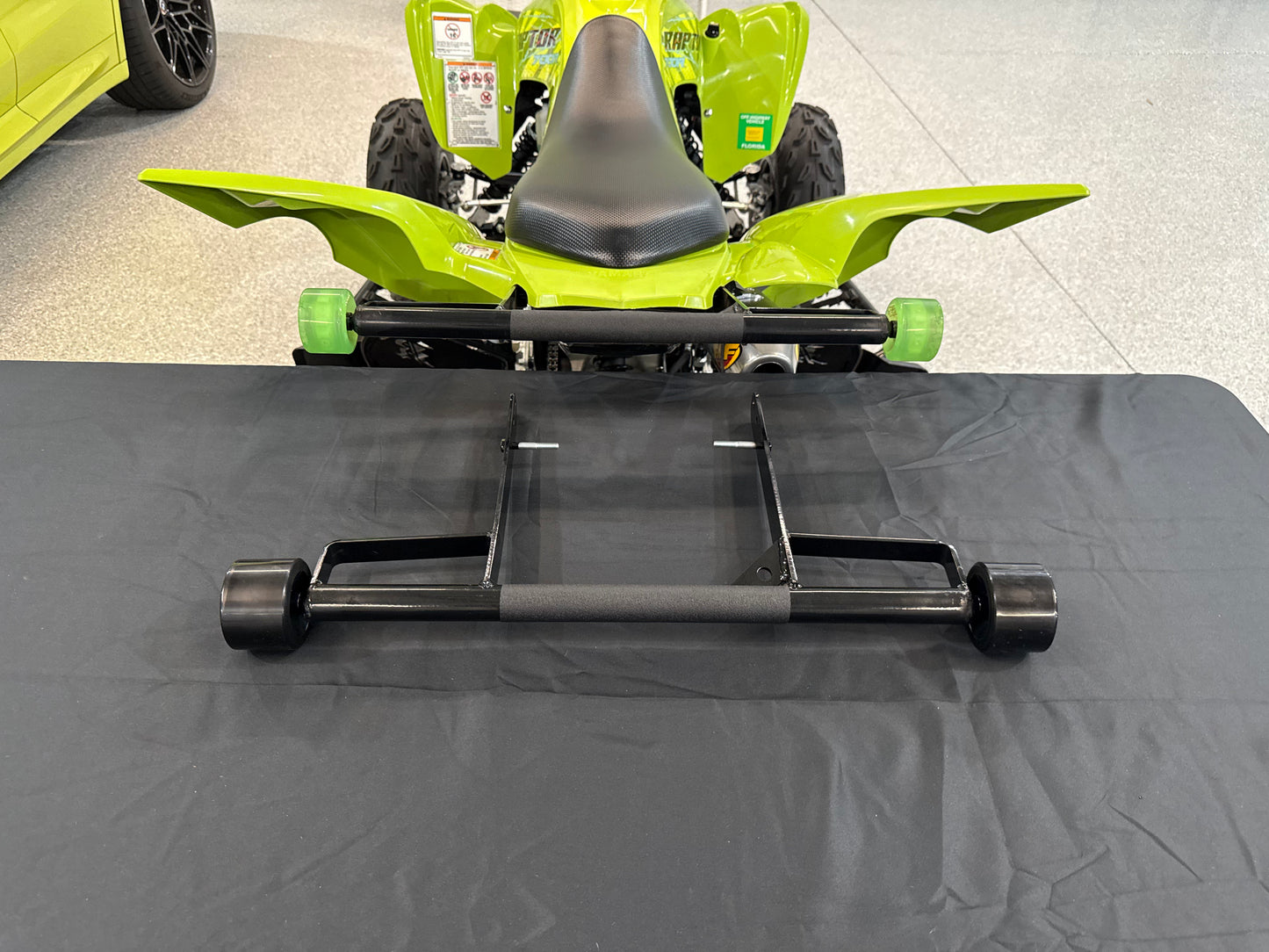 Raptor 700 grab bar with wheels