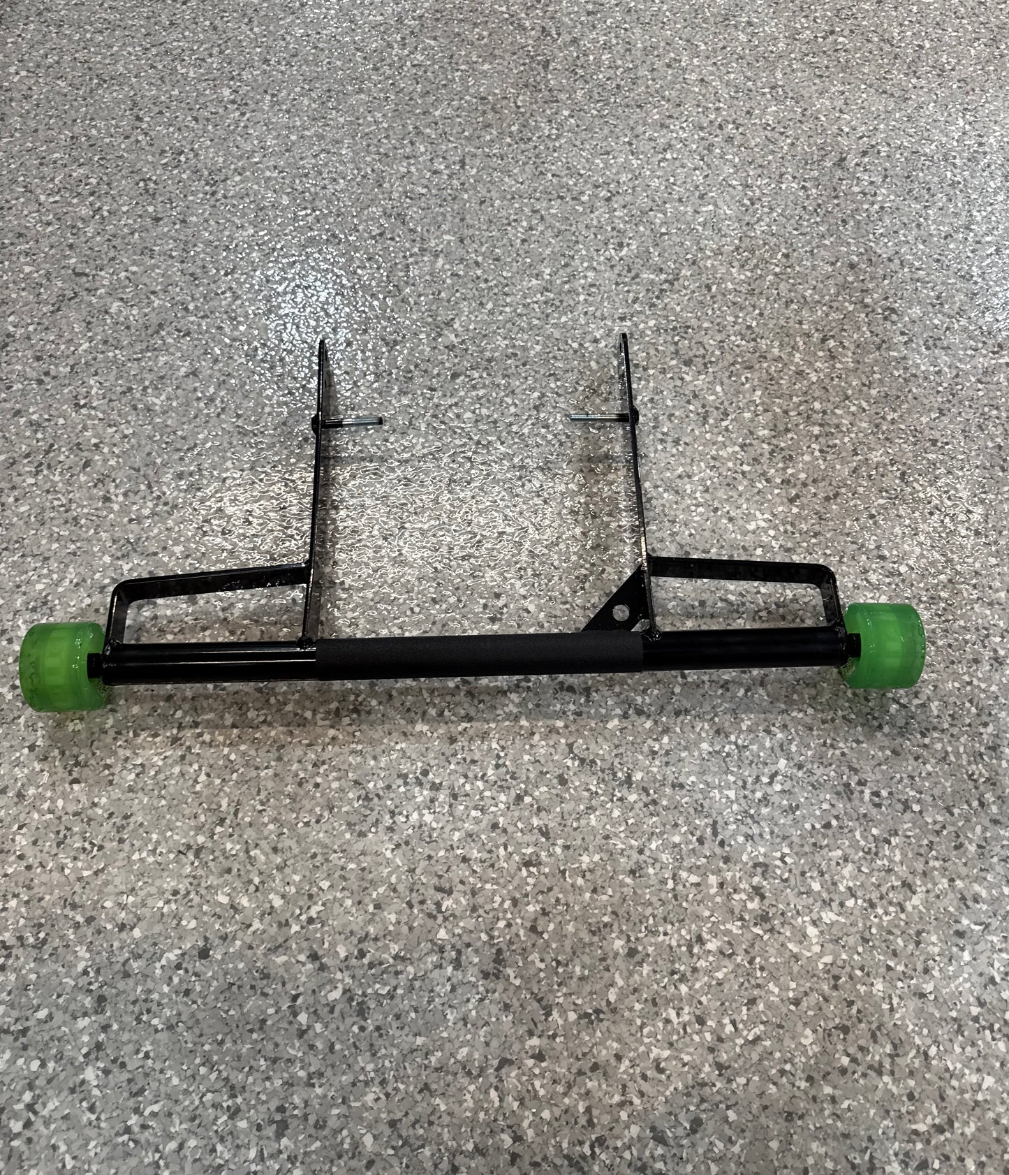 Raptor 700 grab bar with wheels