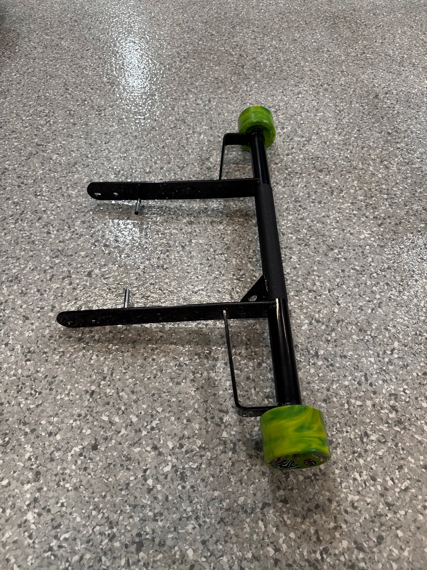 Raptor 700 grab bar with wheels
