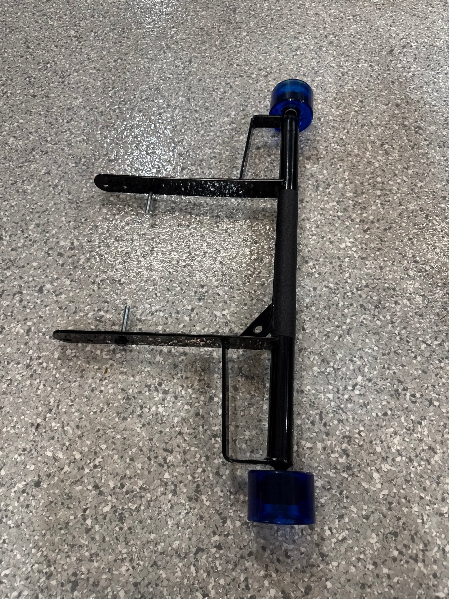 Raptor 700 grab bar with wheels